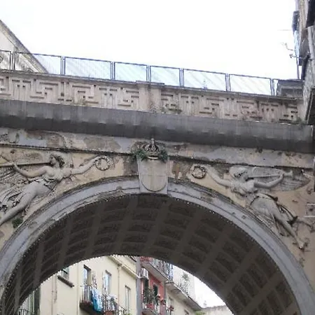 Monolocale In Gradoni Di Chiaia