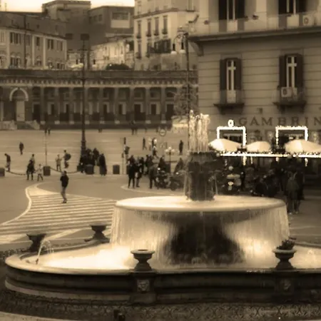 Monolocale In Gradoni Di Chiaia Appartement Naples
