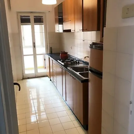 Appartement Monolocale In Gradoni Di Chiaia Naples