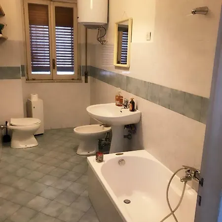 Monolocale In Gradoni Di Chiaia * Naples